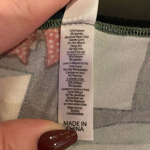 Lularoe holiday classic tee small - Picture 5 of 6